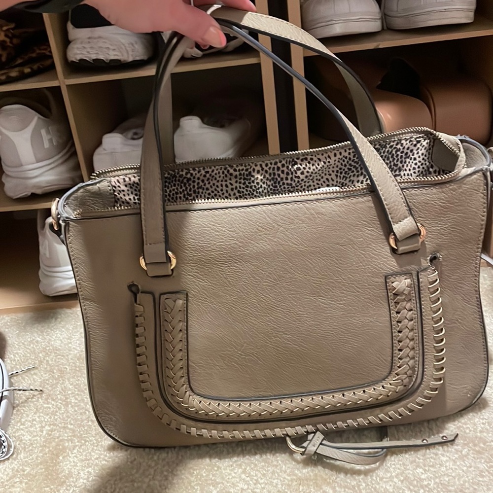 Sole society purse